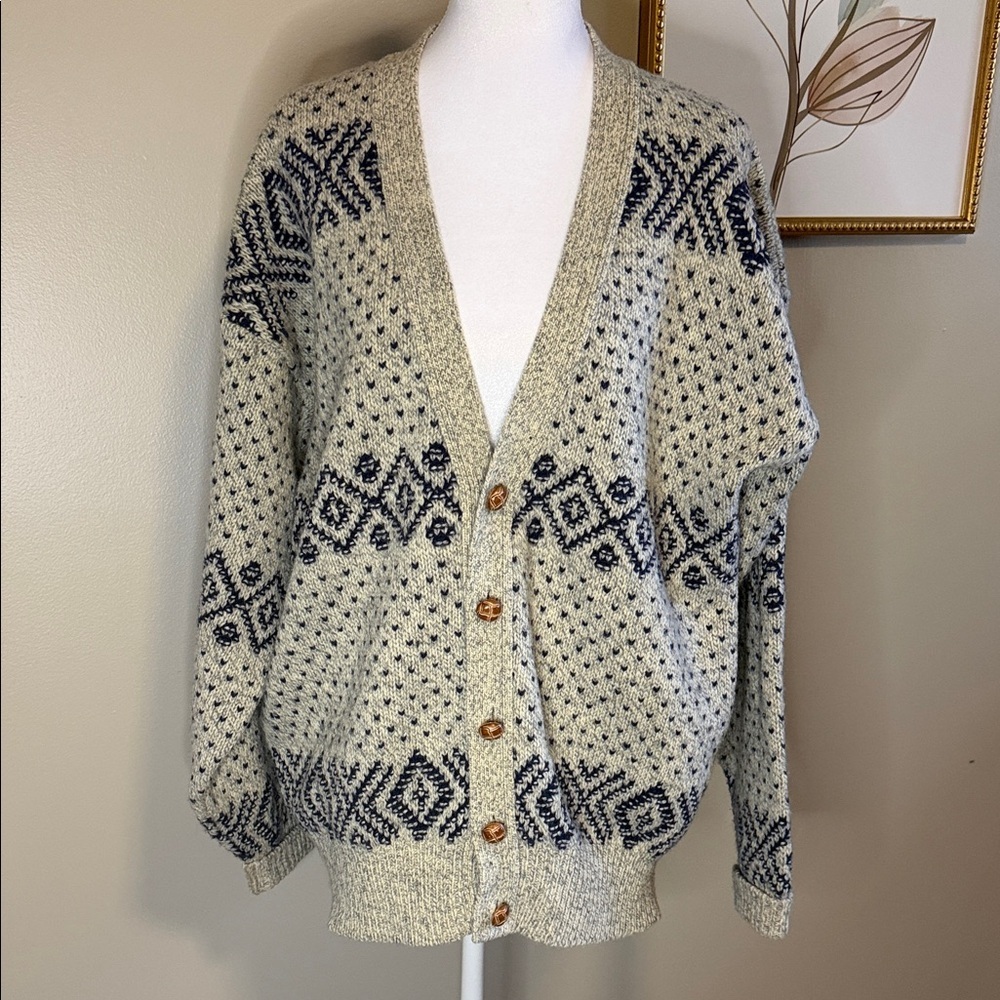 Vintage‎ American Eagle Men’s Large Cozy Knit Cardigan with Geometric Pattern